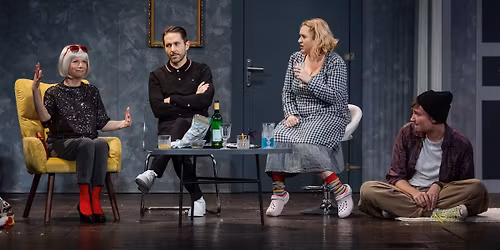 Divadeln\u00ed p\u0159edstaven\u00ed: Rodinn\u00e1 porada