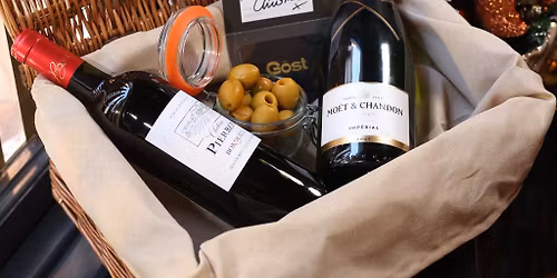 G\u014dst Christmas Hamper