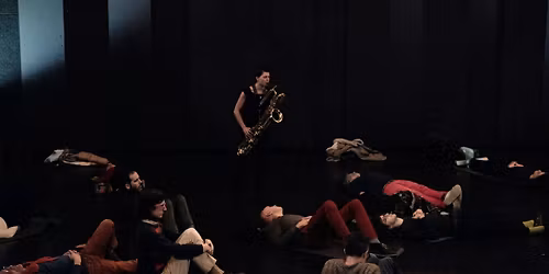 Pens\u00e9e \u00e0 l\u2019instant dite - Soizic Lebrat, conception et composition