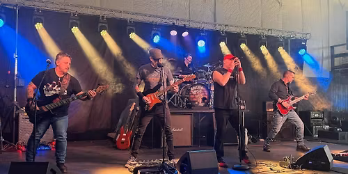 Rated M Rocks View St!