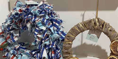 Christmas Fabric and Burlap Wreath Creative Workshop