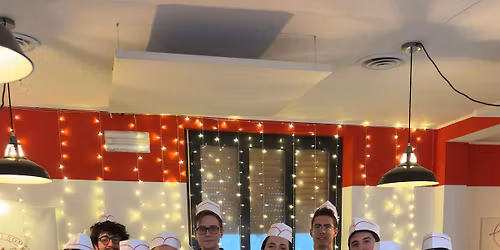 Pizza Masterclass & Social Lunch: Impara l'arte della pizza (Max 12 posti)