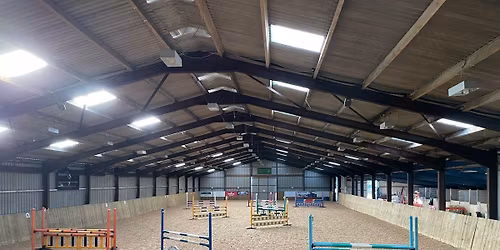Indoor evening clear round