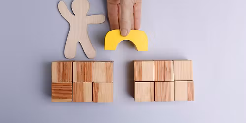 "Bygge broer - perspektiver p\u00e5 fremtidens tjenester"