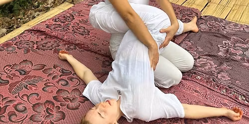 Stage Yoga Tha\u00ef Massage