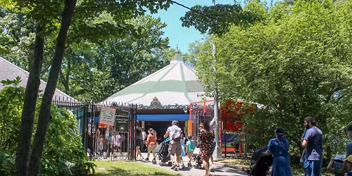 Parking Marc Anthony