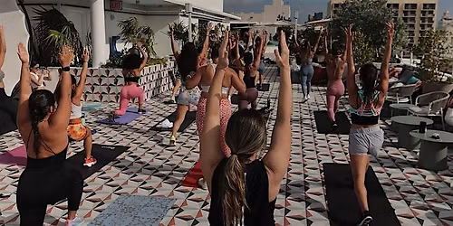 Pool Pilates with Starr Hawkins aka @babymommafit