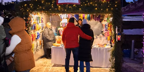 Julemarked og julegrantenning i Svelvik