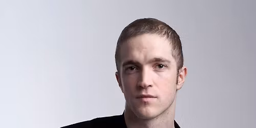 Gerl\u00f3czy Zsigmond - kar\u00e1csonyi sz\u00f3l\u00f3koncert a Nyitott M\u0171helyben