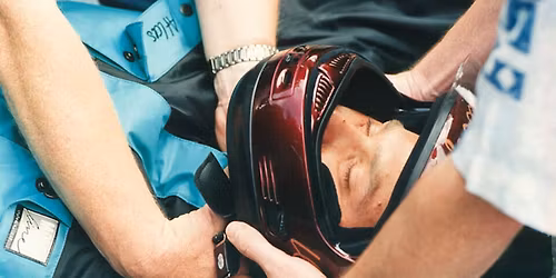 Erste Hilfe Schulung spez. Motorradunfall mit Joshua Steinberg