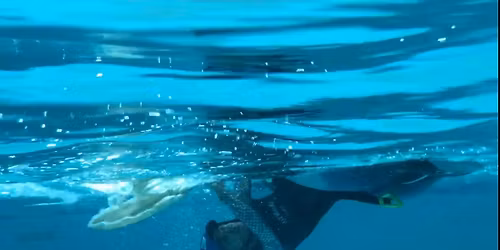 ROLL YOUR BOAT!: Kayak Rolling in the Pool