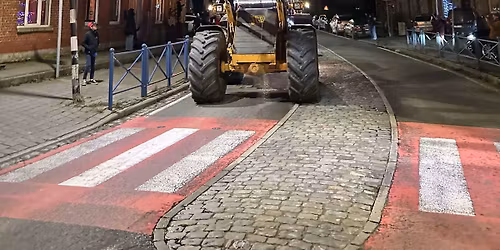 Parade de No\u00ebl en tracteurs \ud83d\ude9c by fja chimay