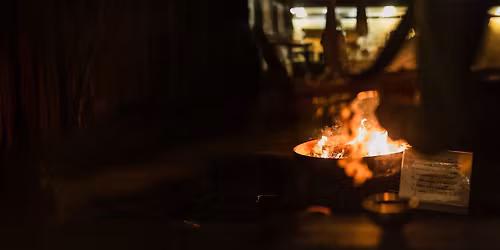 Lichterklang zur Wintersonnwende \u2013 Singkreis & Feuer-Ritual auf der Burgruine Prandegg