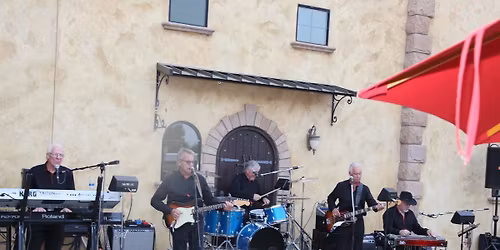 SwingShift at the Pasco Eagles!!