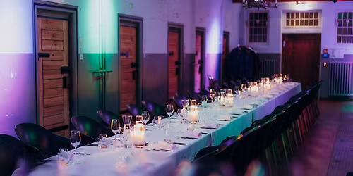 THE KNAST \u2013 Christmas Edition \u2013 Dinner im Zellentrakt