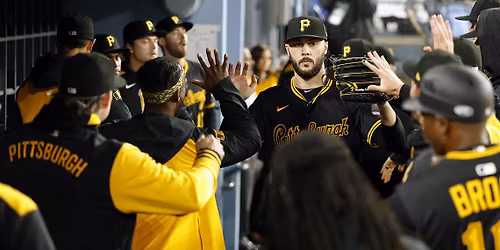 Pittsburgh Pirates at Los Angeles Dodgers at Dodger Stadium