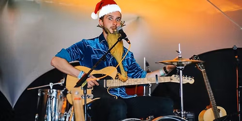 A Naughty No\u00ebl - Music and Comedy with Andy Twyman