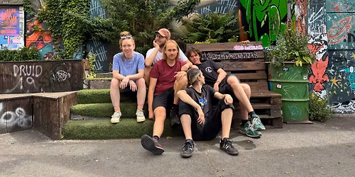 BSK [be:\u0259s:ka:] + Das Aus Der Jugend