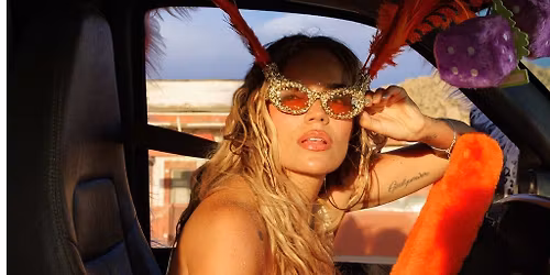 KAROL G - VIAJANDO POR EL MUNDO TROPITOUR