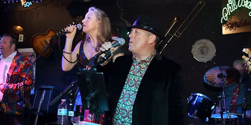 An Unselfish Lovers Holiday Show