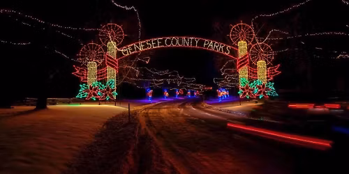 CHRISTMAS AT CROSSROADS & TRAIN RIDE