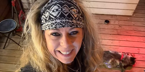 LIVE MUSIC: RHONDA RAY 