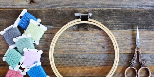 \ud83e\uddf6 Sip & Stitch Social