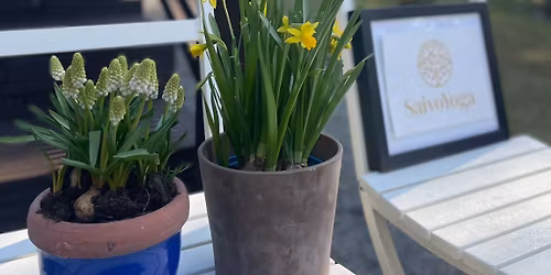 Kev\u00e4inen joogailta naisille 