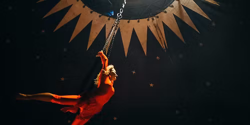 Parking Cirque Kalabante: Afrique en Cirque - Glen Ellyn