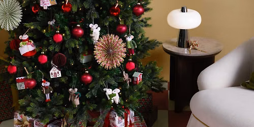 Treetorial: How To Style & Decorate Your Tree This Year