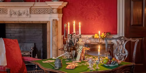 Exclusive Christmas Curator Tours