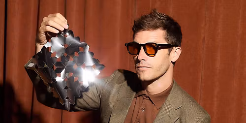 Jon McLaughlin & Friends: Home For The Holidays with T.3