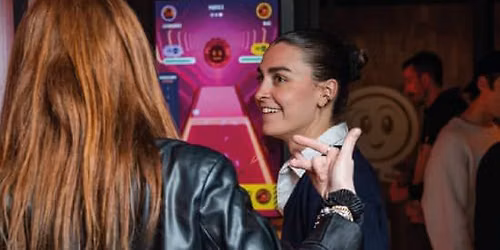 PUCKS \u2022 Le Meilleur du Shuffle \u00e0 Paris