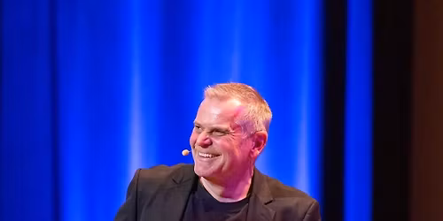 M\u00f8d Hans Pilgaard - Livsgl\u00e6den, hum\u00f8ret og h\u00e5bet har trange k\u00e5r - lad os st\u00e5 sammen