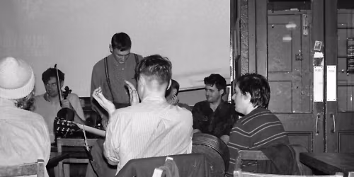 The Mary Wallopers in Thirroul