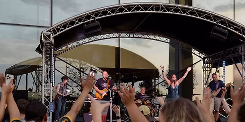 Jukefox New Year's Eve at Caversham Park Social Club