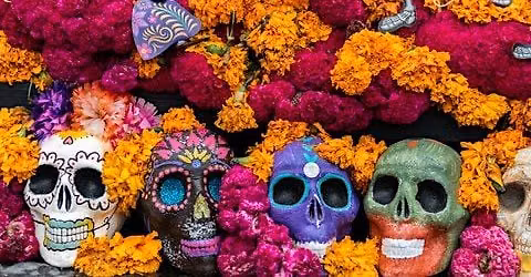 Muertos Makers Market on the Riverwalk