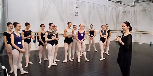 AUDI\u00c7\u014cES Acosta Dance Centre