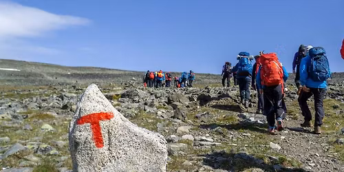 Internasjonal fjelltur for kvinner til DNT-hytta Storeskag i Langsua