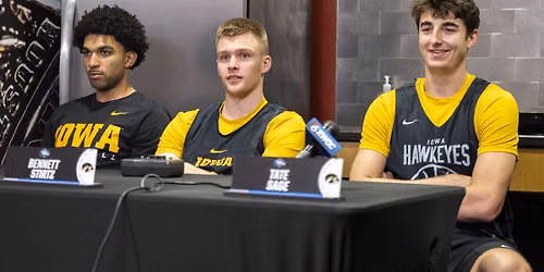 Illinois Fighting Illini at Iowa Hawkeyes Womens Volleyball at Xtream Arena