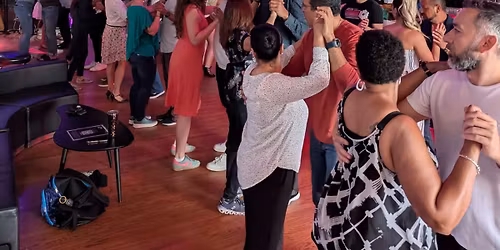 \ud83c\udde6\ud83c\uddf4 KIZOMBA for Beginners (6-weeks)