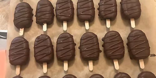 Kelly Kreations at Janesville Farmers Market