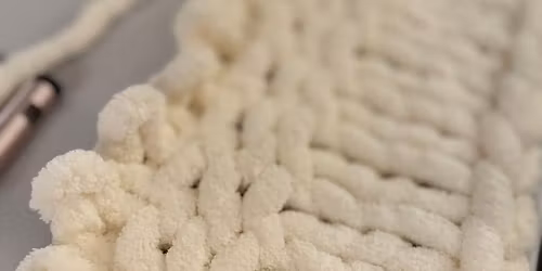 Hand Knit Chunky Blanket \ud83e\uddf6 Class