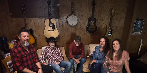 Crowd Therapy at Green St. Pub