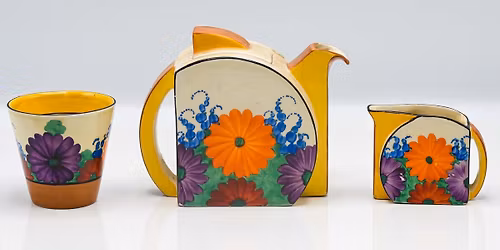 Antiques, Silver, Gold & Collectables