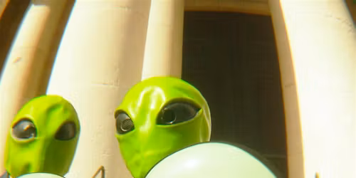 Aliens host A Cabaret