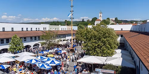 Festbieranstich und Maifest am Neuen Marktplatz in Bad Birnbach