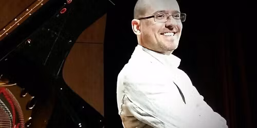 Roberto Returns to Celebrate American Music!!