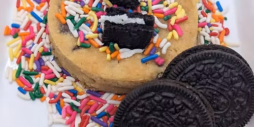 CakesOverCubicles @ International City Farmers Market