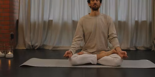 Yin Yoga & Hypnosis